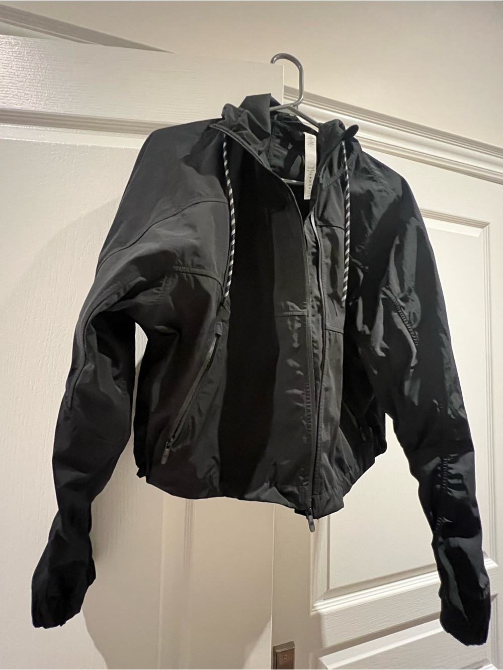 Lululemon jacket - Picture 3 of 8